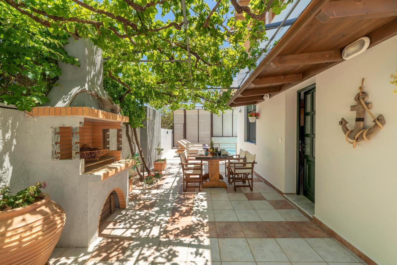 Paradisos Luxury Villas Next To Beach Koutsourás Kültér fotó